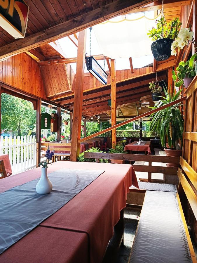 Janika Pension วอนยาร์ควาเชกี ภายนอก รูปภาพ