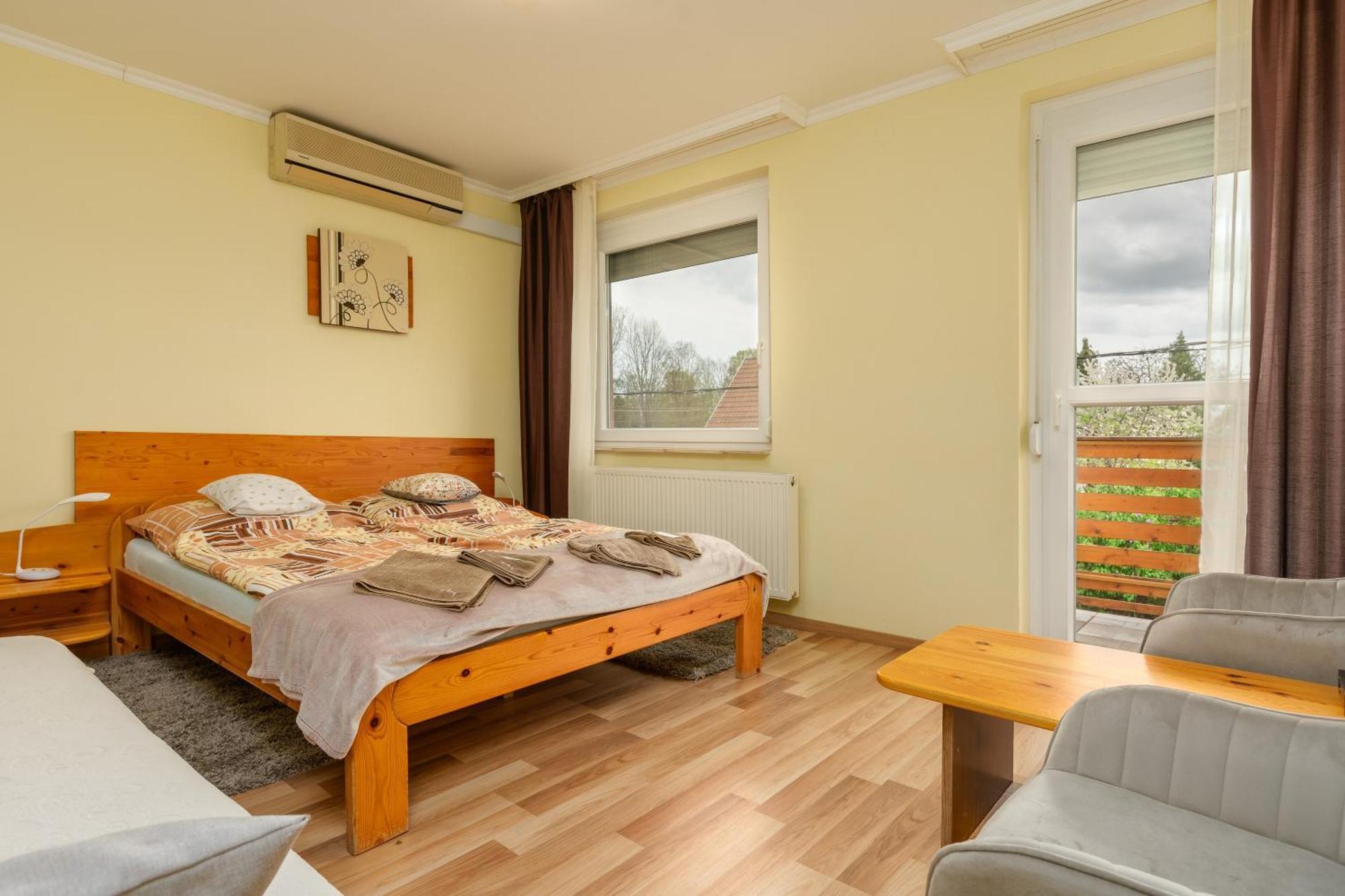 Janika Pension วอนยาร์ควาเชกี ภายนอก รูปภาพ