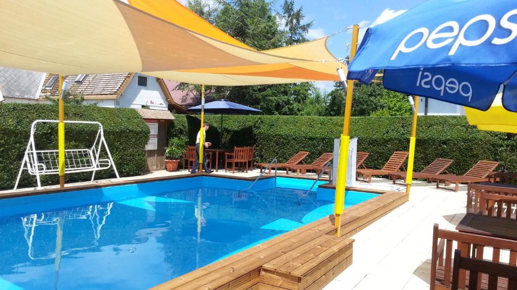 Janika Pension วอนยาร์ควาเชกี ภายนอก รูปภาพ
